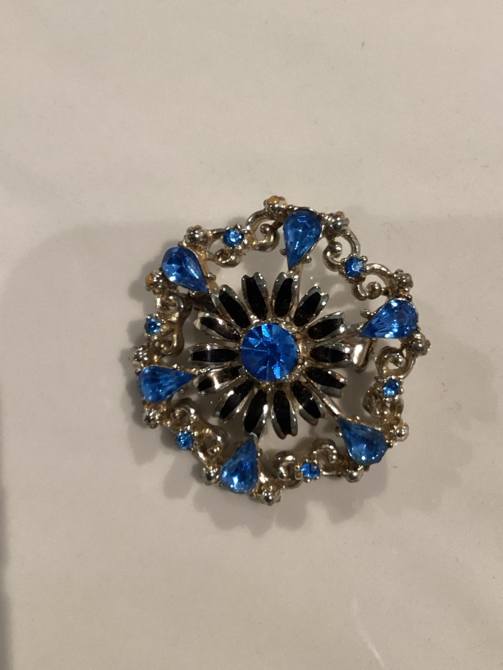 Coro Vintage Signed Rhinestone Flower Brooch Classic ‘50s Excellent Condition